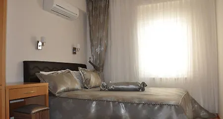 Hera (adults Only) 4*